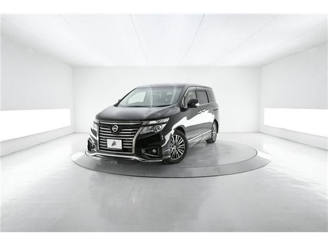 Nissan ELGRAND 2017-05 9429-0