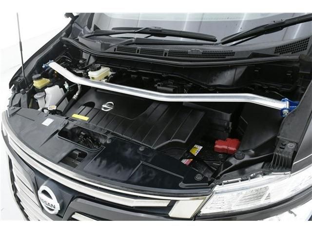 Nissan ELGRAND 2017-05 9429-19