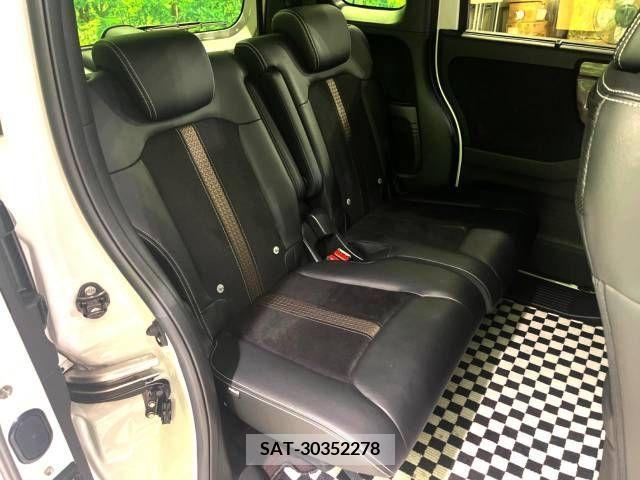 Honda N BOX CUSTOM 2019-06 278886-13