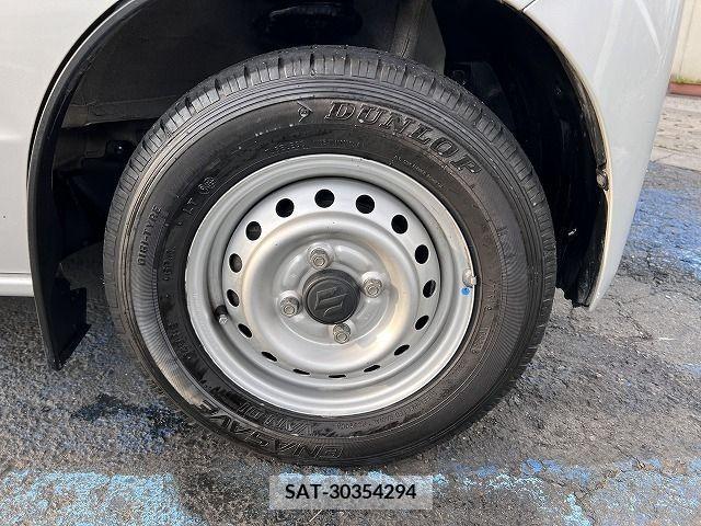 Suzuki EVERY 2018-06 245883-17