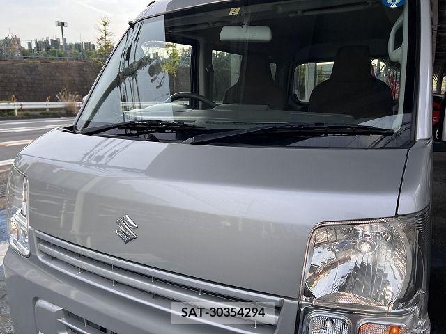Suzuki EVERY 2018-06 245883-16