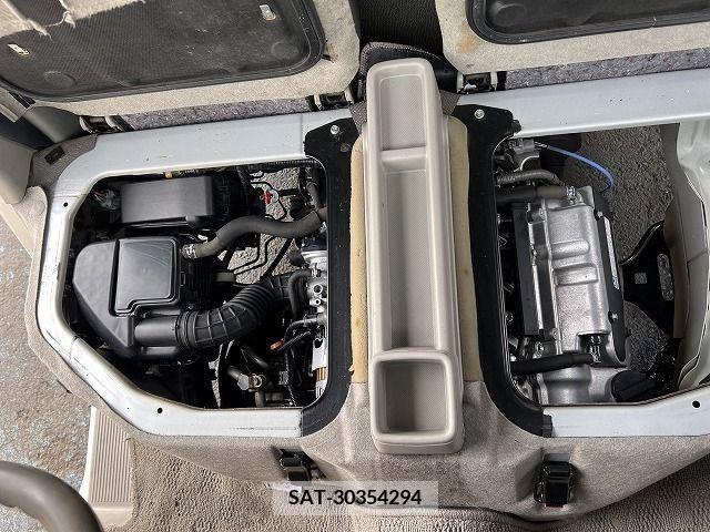 Suzuki EVERY 2018-06 245883-19