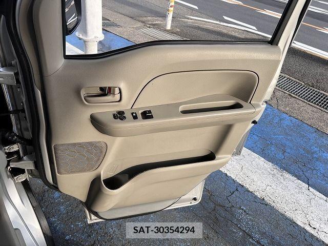 Suzuki EVERY 2018-06 245883-14