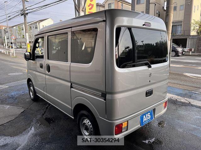 Suzuki EVERY 2018-06 245883-2