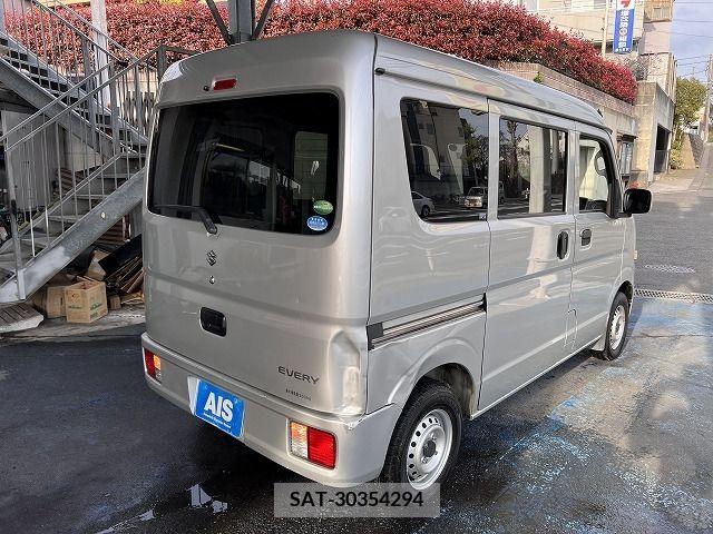 Suzuki EVERY 2018-06 245883-5