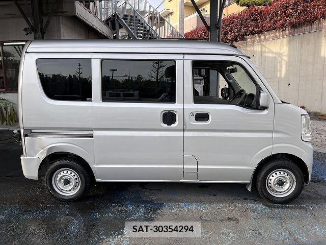 Suzuki EVERY 2018-06 245883-7