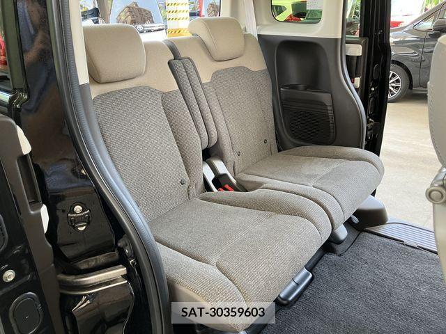 Honda N BOX 2022-06 307415-12