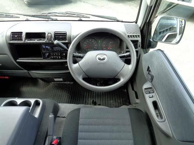 Mazda BONGO VAN 2018-06 8010-2