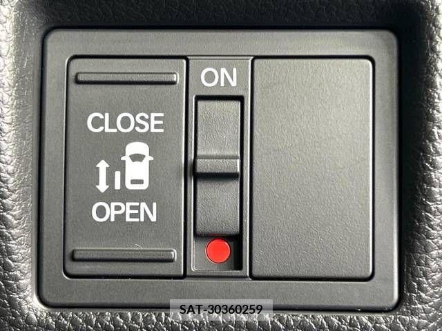 Honda N BOX CUSTOM 2019-02 307003-4