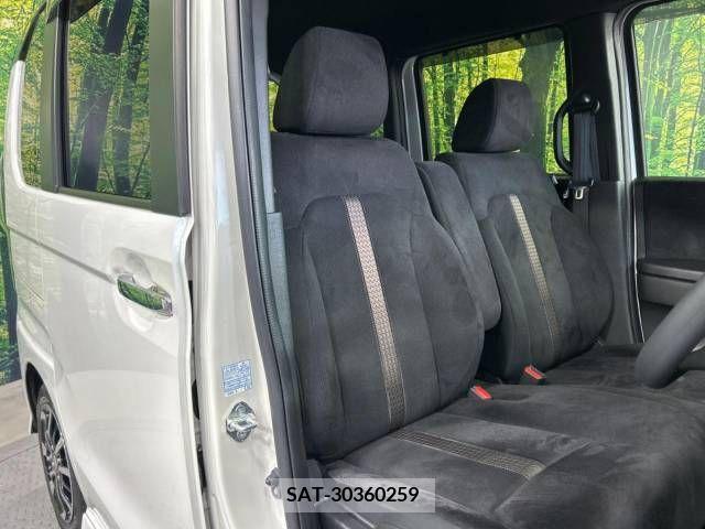 Honda N BOX CUSTOM 2019-02 307003-8
