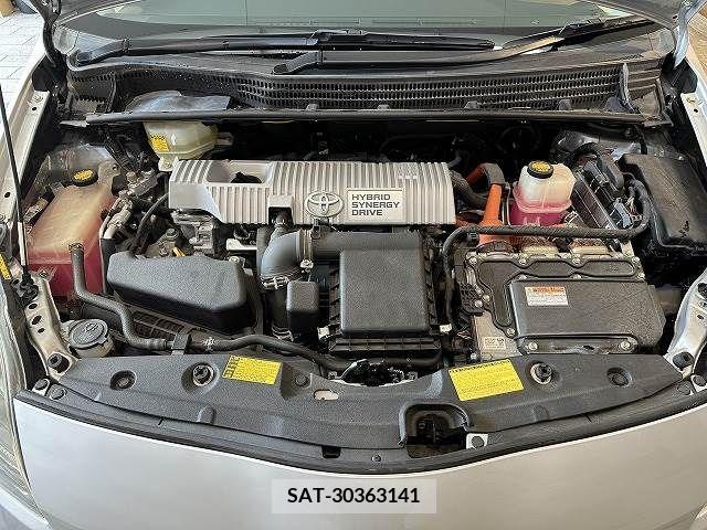 Toyota PRIUS 2013-11 221120-13