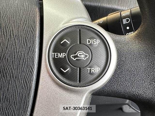 Toyota PRIUS 2013-11 221120-14