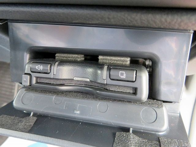 Subaru OUTBACK 2022-04 18707-9