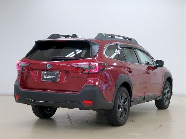 Subaru OUTBACK 2022-04 18707-1