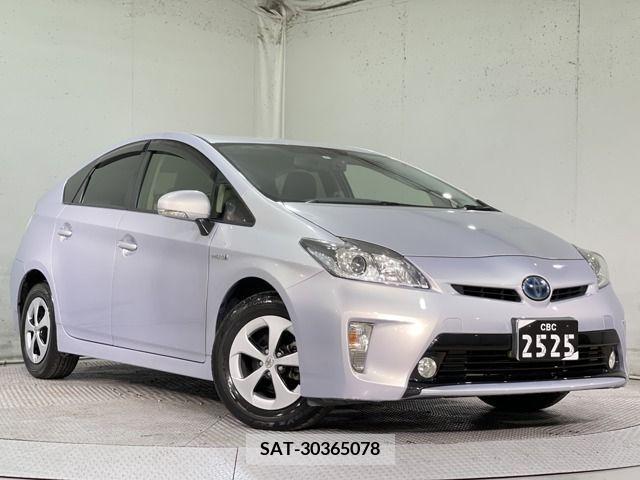 Toyota PRIUS 2013-08 214762-0