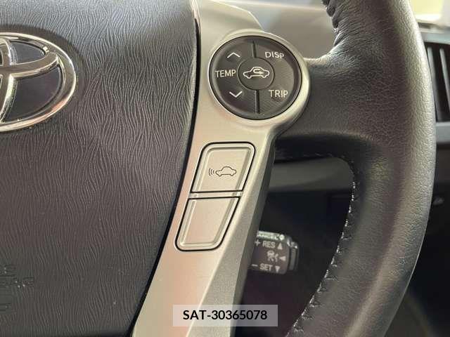 Toyota PRIUS 2013-08 214762-17