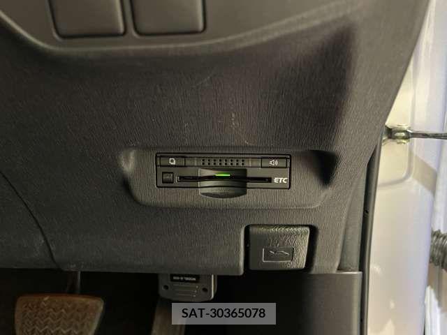 Toyota PRIUS 2013-08 214762-19