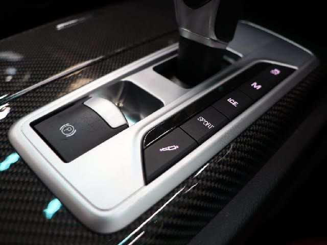Maserati GHIBLI 2016-03 20469-28