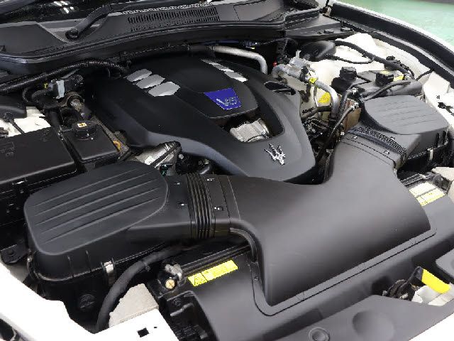 Maserati GHIBLI 2016-03 20469-4