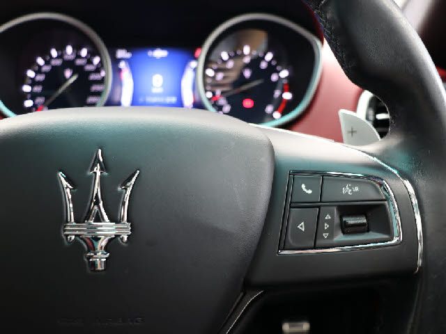 Maserati GHIBLI 2016-03 20469-24
