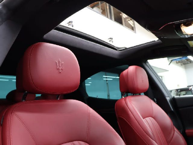 Maserati GHIBLI 2016-03 20469-9