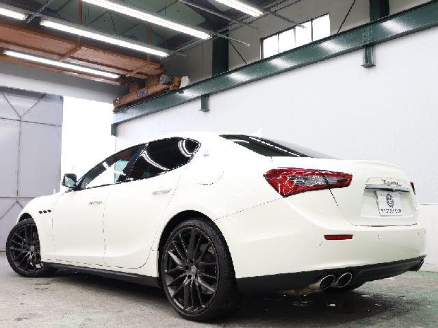 Maserati GHIBLI 2016-03 20469-2