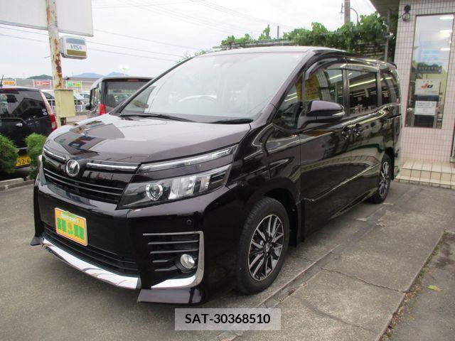 Toyota VOXY 2016-05 379649-2