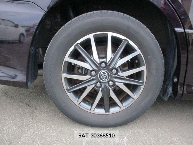 Toyota VOXY 2016-05 379649-11