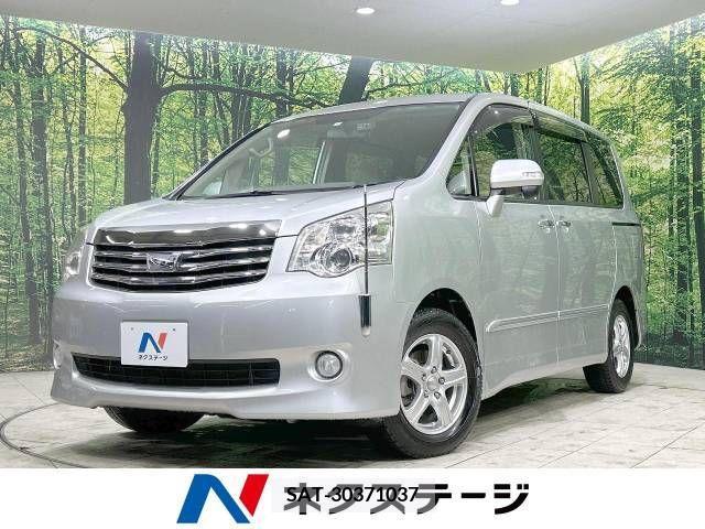 Toyota NOAH 2011-11 220488-0