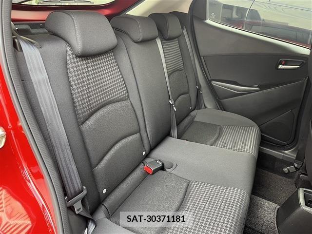 Mazda DEMIO 2017-11 209096-12