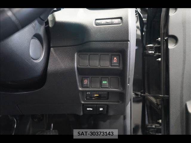 Nissan X-TRAIL 2014-11 290659-13