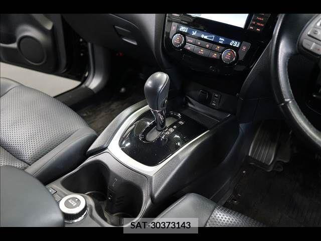 Nissan X-TRAIL 2014-11 290659-11