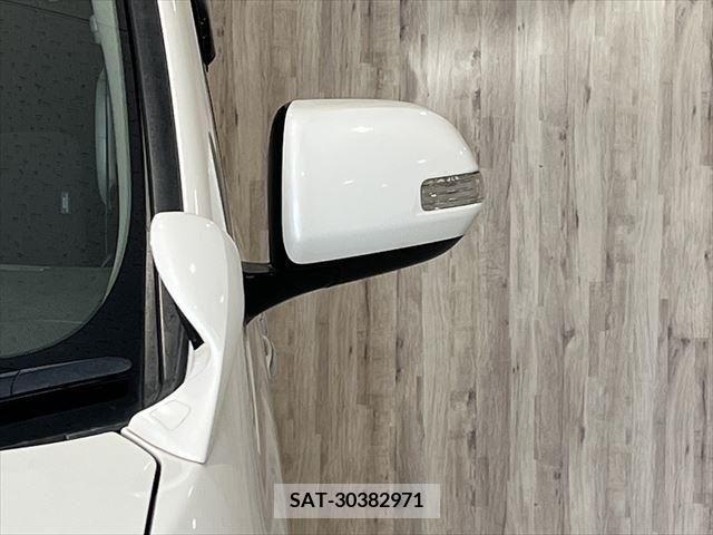 Toyota VELLFIRE 2009-12 246658-12