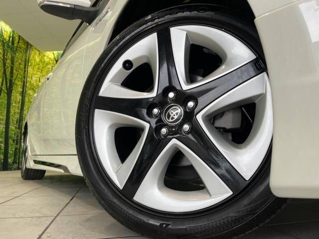 Toyota PRIUS 2018-05 1148-14