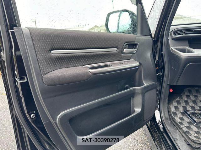 Honda e 2019-07 331693-20