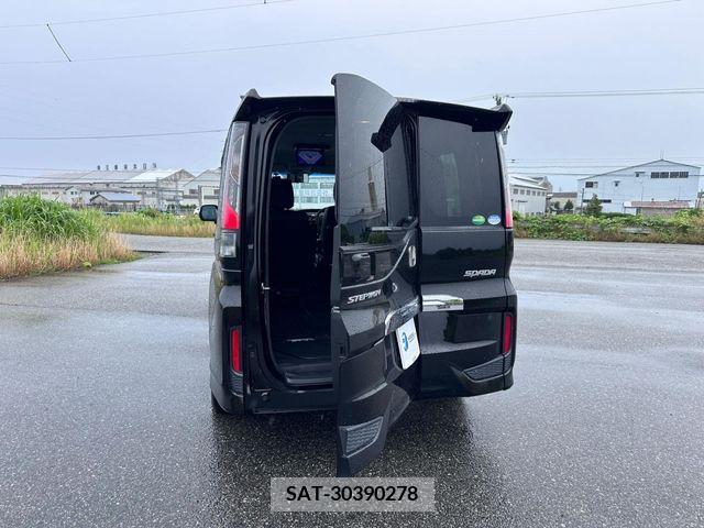 Honda e 2019-07 331693-18