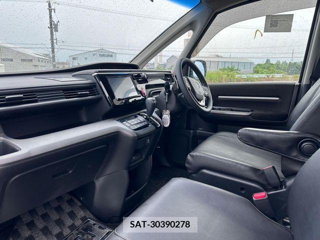 Honda e 2019-07 331693-21