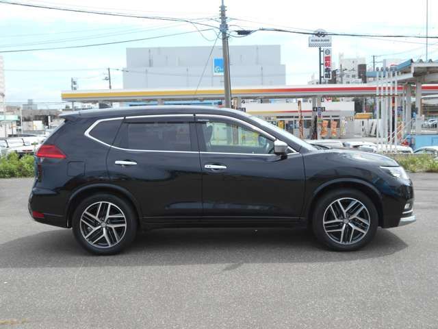 Nissan X-TRAIL 2017-09 9634-5