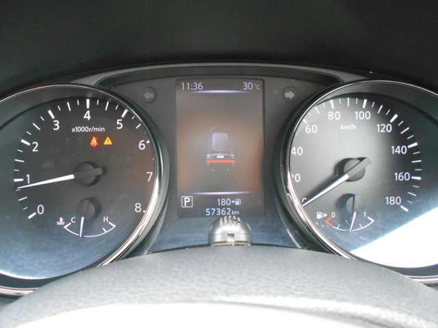 Nissan X-TRAIL 2017-09 9634-9