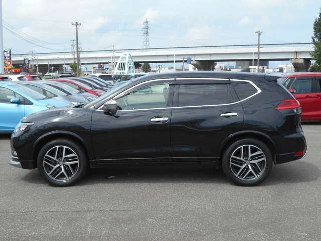 Nissan X-TRAIL 2017-09 9634-6