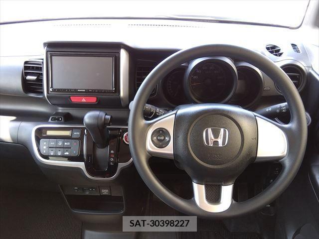 Honda N BOX 2016-03 306644-1