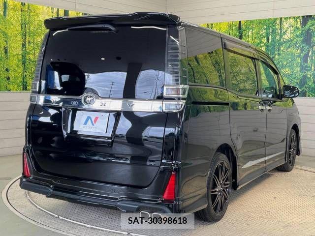 Toyota VOXY 2020-02 394975-17