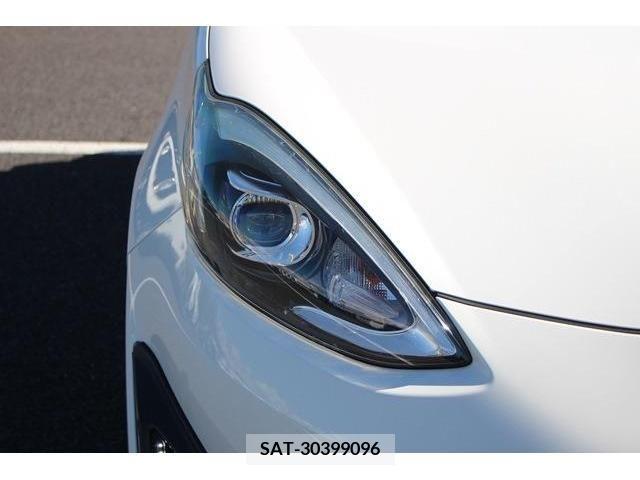 Toyota AQUA 2017-06 389317-12