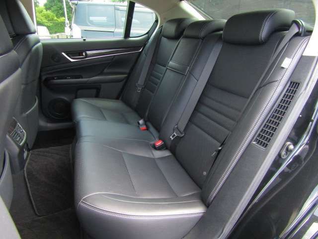 Lexus GS 2018-07 7837-15