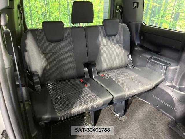 Toyota VOXY 2017-09 246864-10