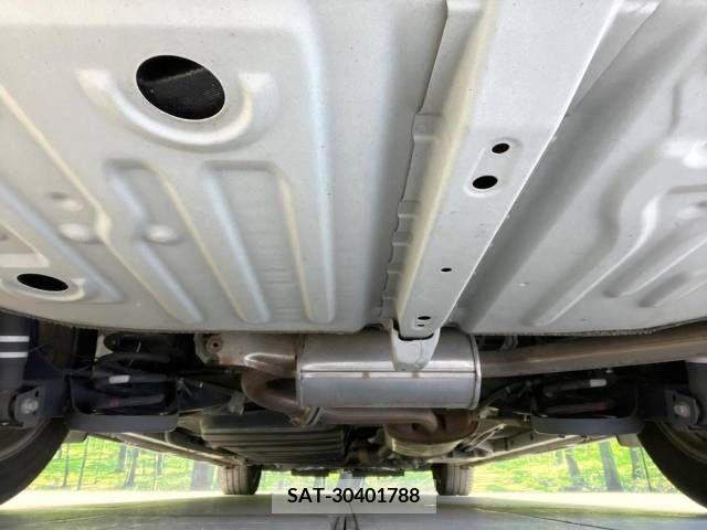 Toyota VOXY 2017-09 246864-19