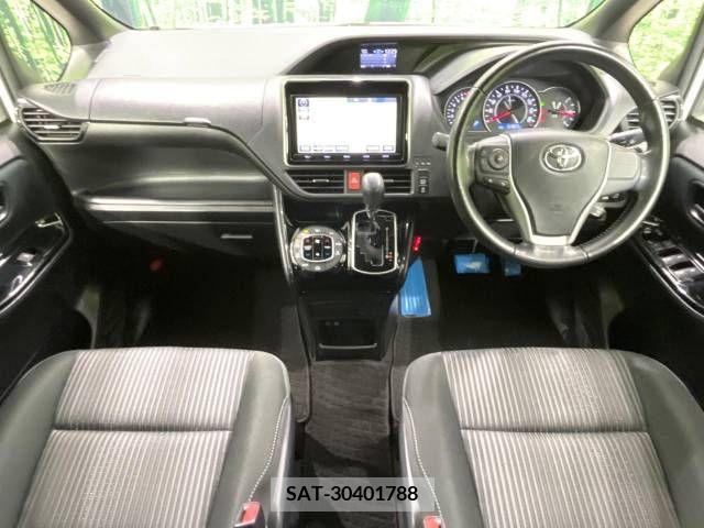 Toyota VOXY 2017-09 246864-1