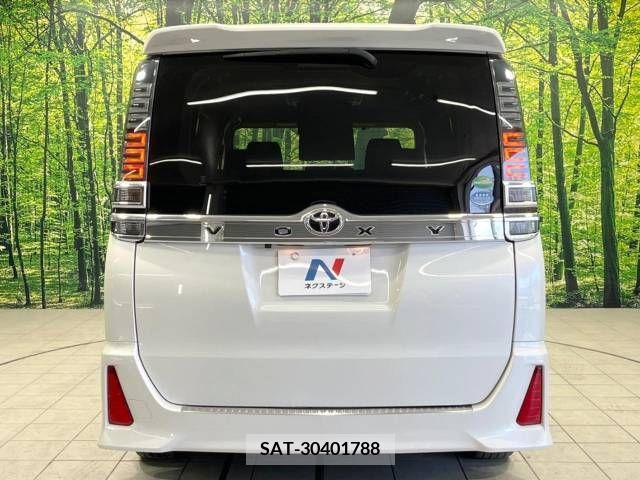 Toyota VOXY 2017-09 246864-15