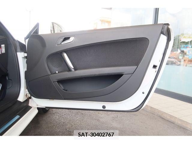 Audi TT 2011-07 395806-18