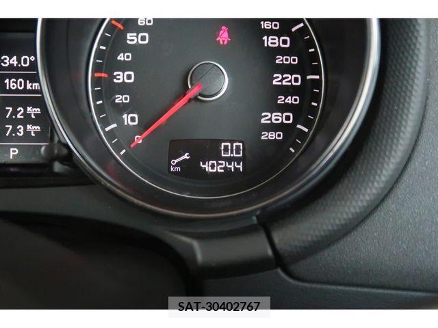 Audi TT 2011-07 395806-13